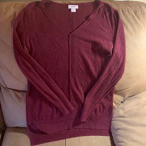 Old Navy V-neck sweater • Size small